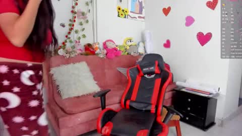 Sophie LAmour online show from 11.16.25