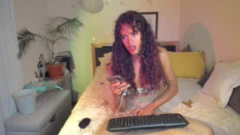 SofiTrans21 online show from 11.14.25