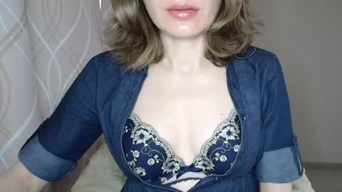 Sophiemisss online show from 05.17.26
