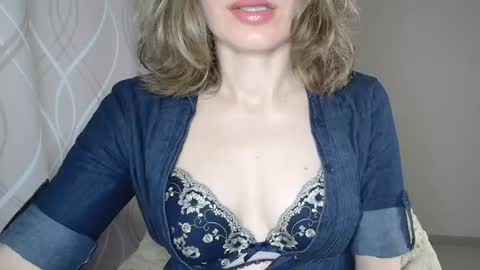 Sophiemisss online show from 05.21.26