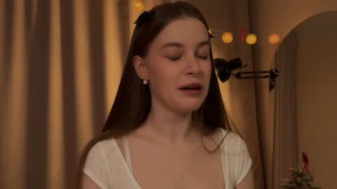 Snapshot of sophiephoria chatting on 12.15.24 Sophie Next stream 3 online show from 12.15.24