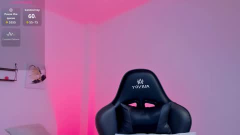 sophierooy online show from 03.12.26