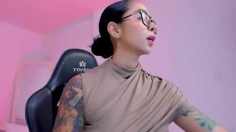 sophierooy online show from 05.03.26