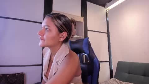 sophiewatson_ online show from 07.12.26