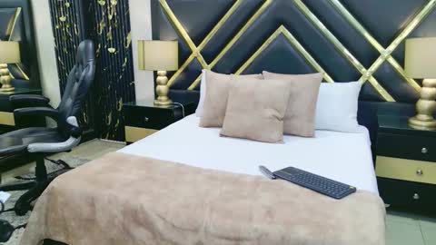 SophieWinslow online show from 03.17.26