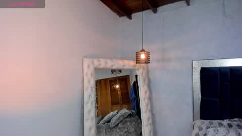 Snapshot of sophiia_gomezz_ chatting on 02.12.25 sophi online show from 02.12.25