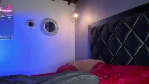 Snapshot of sophiia_gomezz_ chatting on 09.19.25 sophi online show from 09.19.25