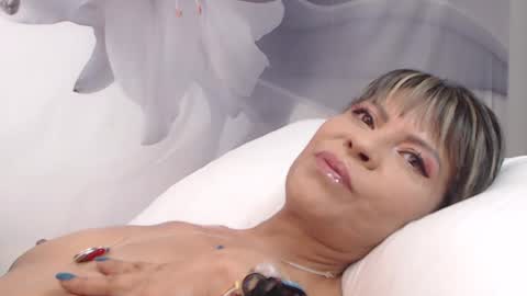 Snapshot of sophysomers chatting on 01.19.25 Sophy online show from 01.19.25