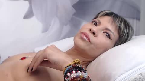 Snapshot of sophysomers chatting on 01.26.25 Sophy online show from 01.26.25