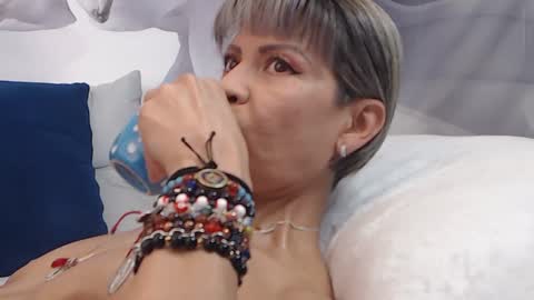 Snapshot of sophysomers chatting on 02.24.25 Sophy online show from 02.24.25