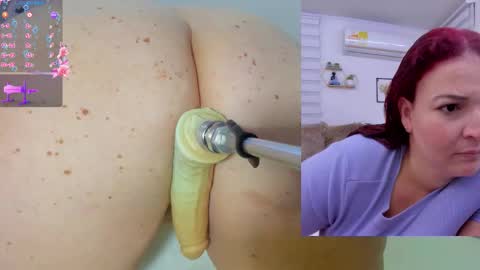 Snapshot of soraya_davis_ chatting on 11.04.25 Soraya online show from 11.04.25