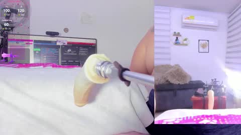 Snapshot of soraya_davis_ chatting on 11.17.25 Soraya online show from 11.17.25