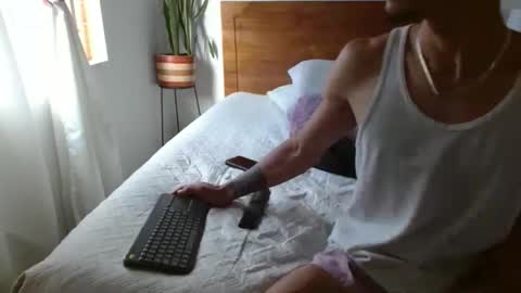 businessman online show from 12.20.25