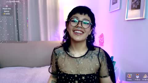 Snapshot of soul_1111 chatting on 12.04.25 Alma online show from 12.04.25