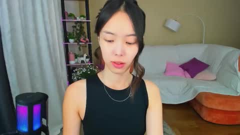 Snapshot of soulharmoonyy chatting on 09.15.25 soulharmoonyy online show from 09.15.25