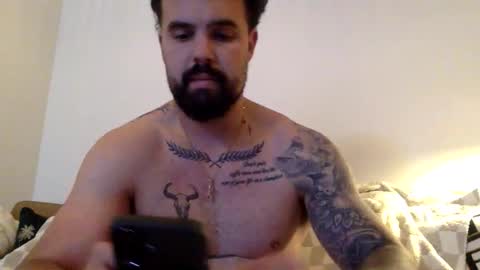 sourpineappleice online show from 05.05.26