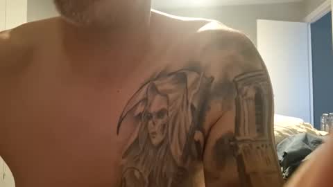 Snapshot of southboy2410 chatting on 09.18.25 southboy2410 online show from 09.18.25