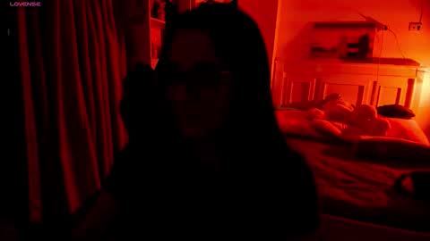 Lili online show from 09.19.25