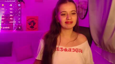 Snapshot of soy_abbyy chatting on 09.21.25 Abby online show from 09.21.25