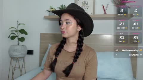 M A R I A N A online show from 03.08.25