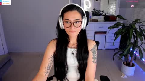 Luisa    online show from 01.19.25