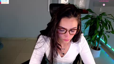 Luisa    online show from 01.24.25