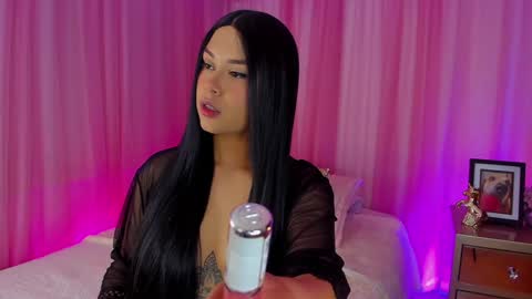 Snapshot of soyemi_ chatting on 01.26.25 25 online show from 01.26.25