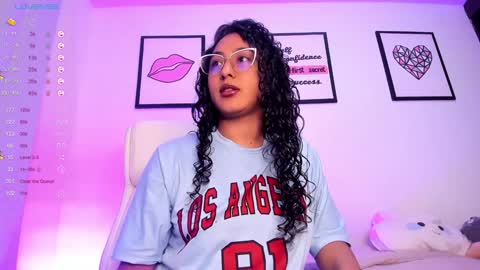 Snapshot of soyjuliana19 chatting on 01.30.25 Juliana online show from 01.30.25