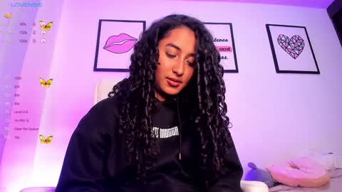 Snapshot of soyjuliana19 chatting on 02.04.25 Juliana online show from 02.04.25