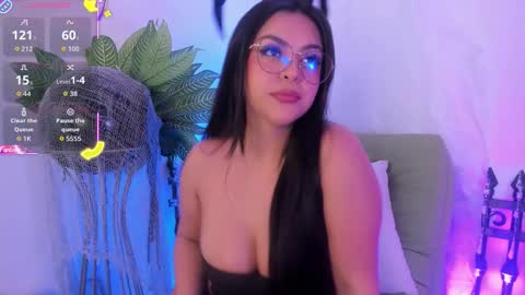 Snapshot of soykarito chatting on 10.23.25 Karito online show from 10.23.25