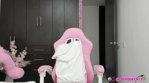 SoyQueen online show from 12.20.25