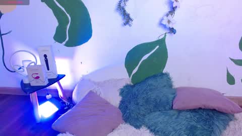      online show from 02.05.25