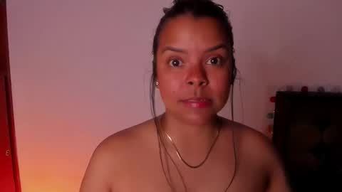 Snapshot of soytucolor chatting on 03.04.25 Paula  add me on snap online show from 03.04.25