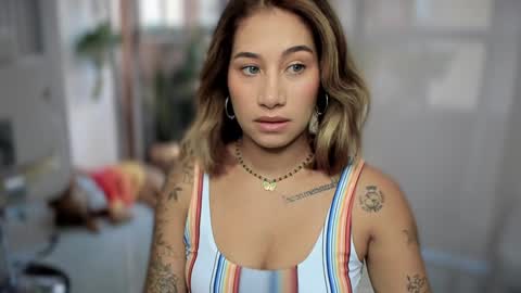 Snapshot of soytulu_ chatting on 01.08.25 brisa s online show from 01.08.25