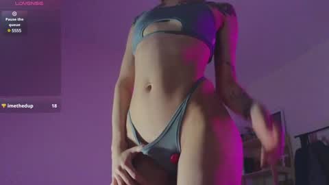 Snapshot of space_x_roxy chatting on 12.13.24 Roxy online show from 12.13.24