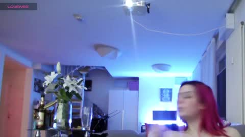 Snapshot of spacegirl42o chatting on 02.06.25 Spacegirl online show from 02.06.25