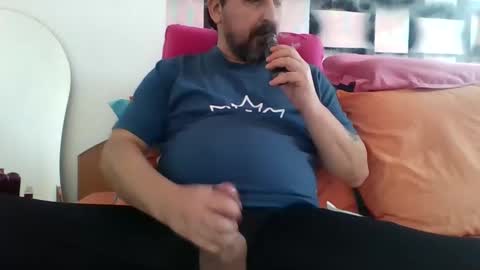 Snapshot of spada50 chatting on 01.10.25 Mike online show from 01.10.25