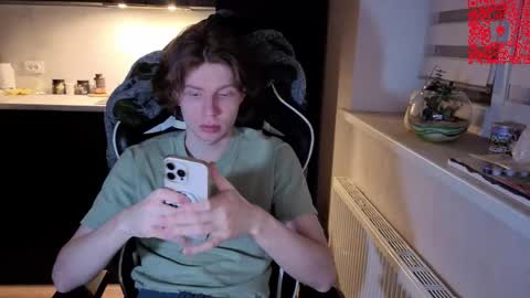 Snapshot of spaisenok chatting on 01.09.26 Mike online show from 01.09.26