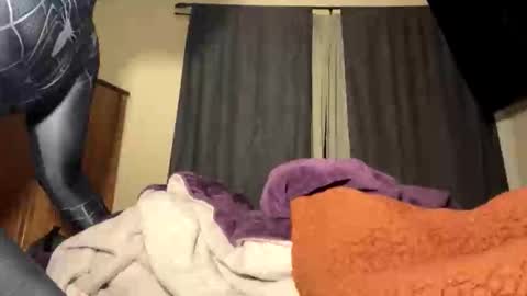 Snapshot of spandex5282 chatting on 10.19.25 Spandex fetish online show from 10.19.25