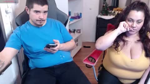 spanishcouple4255 online show from 12.20.25