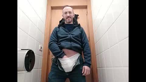 Snapshot of spanishharddick chatting on 01.17.25 Manu online show from 01.17.25