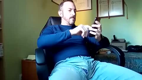 Snapshot of spanishharddick chatting on 01.19.25 Manu online show from 01.19.25