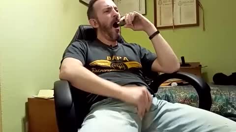 Snapshot of spanishharddick chatting on 01.27.25 Manu online show from 01.27.25