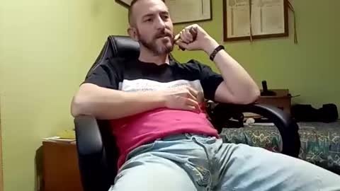 Snapshot of spanishharddick chatting on 02.10.25 Manu online show from 02.10.25