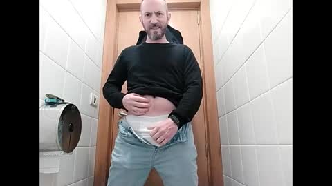 Snapshot of spanishharddick chatting on 02.13.25 Manu online show from 02.13.25