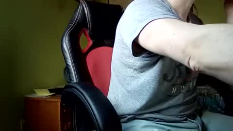 Snapshot of spanishharddick chatting on 02.16.25 Manu online show from 02.16.25