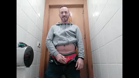 Snapshot of spanishharddick chatting on 02.20.25 Manu online show from 02.20.25