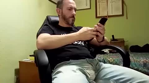 Snapshot of spanishharddick chatting on 03.04.25 Manu online show from 03.04.25