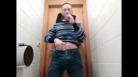 Snapshot of spanishharddick chatting on 03.12.25 Manu online show from 03.12.25