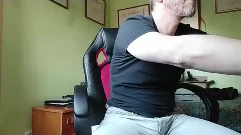 Snapshot of spanishharddick chatting on 11.06.25 Manu online show from 11.06.25